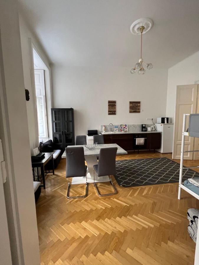 Love, Peace & Easy Living Apartment Budapest Exterior photo