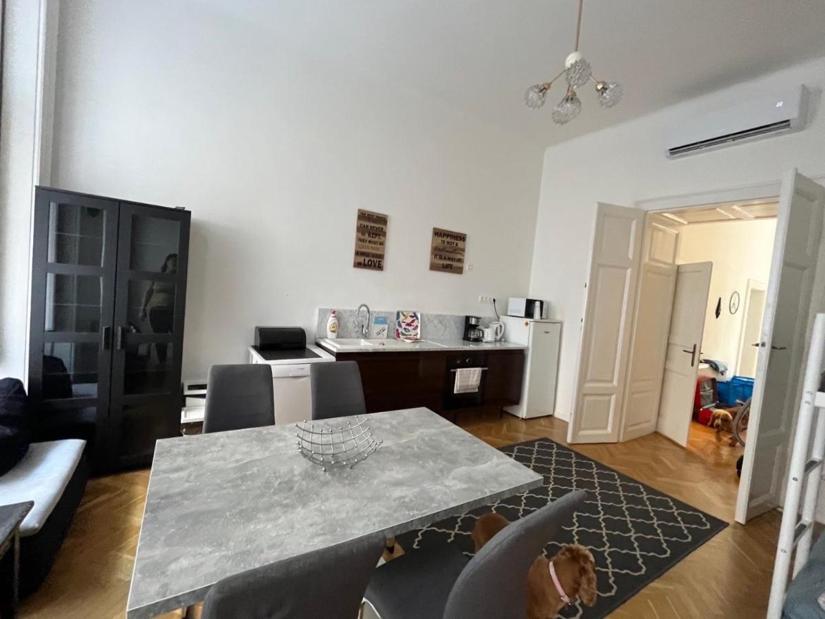 Love, Peace & Easy Living Apartment Budapest Exterior photo